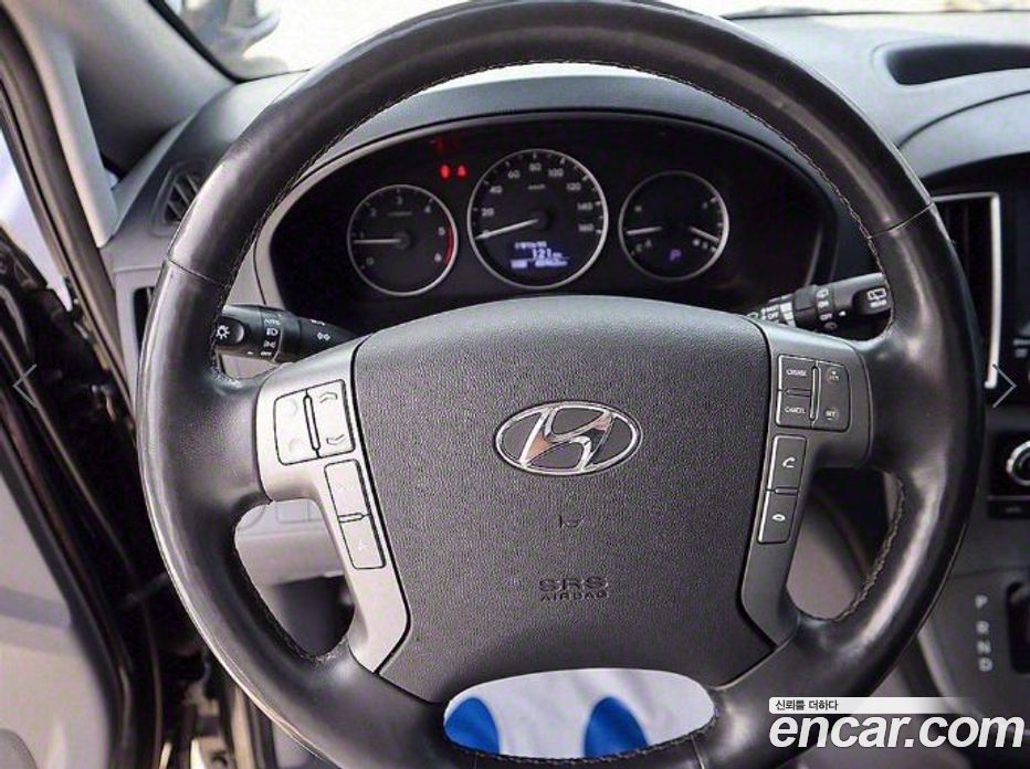 Hyundai Starex 4WD Wagon 12-Seater