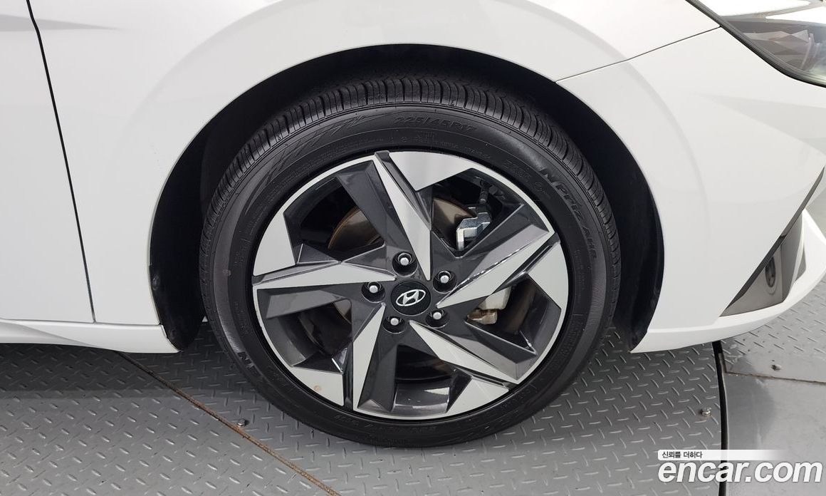 Hyundai Avante 1.6