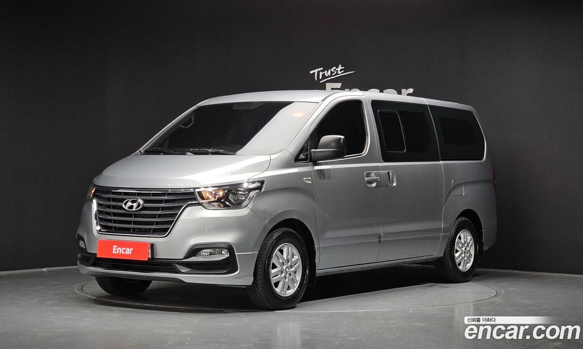 Hyundai Starex Van 5-Seater