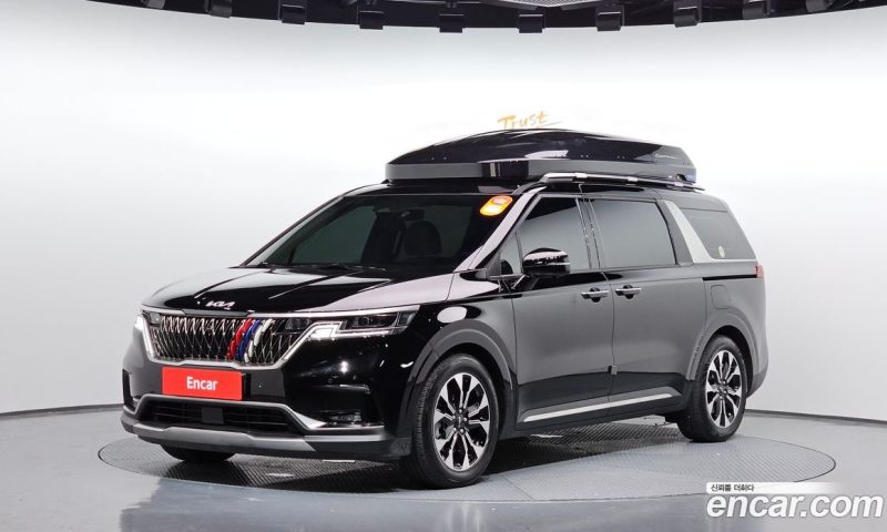 Kia Carnival 7-Seater Signature