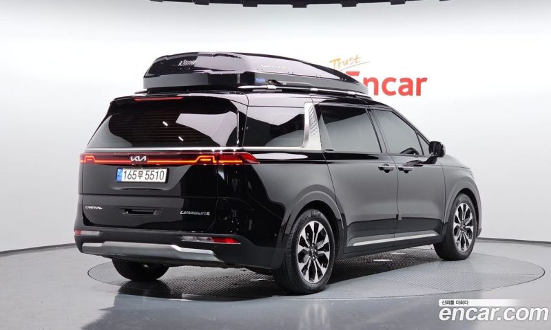 Kia Carnival 7-Seater Signature