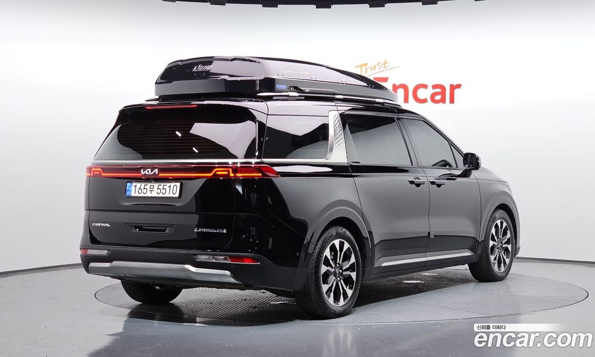 Kia Carnival 7-Seater Signature