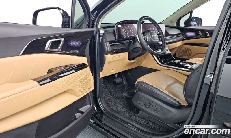 Kia Carnival 7-Seater Signature