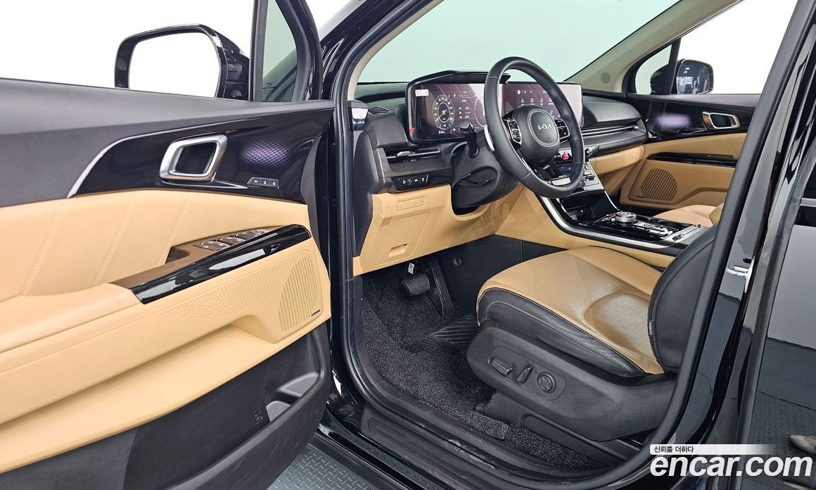 Kia Carnival 7-Seater Signature