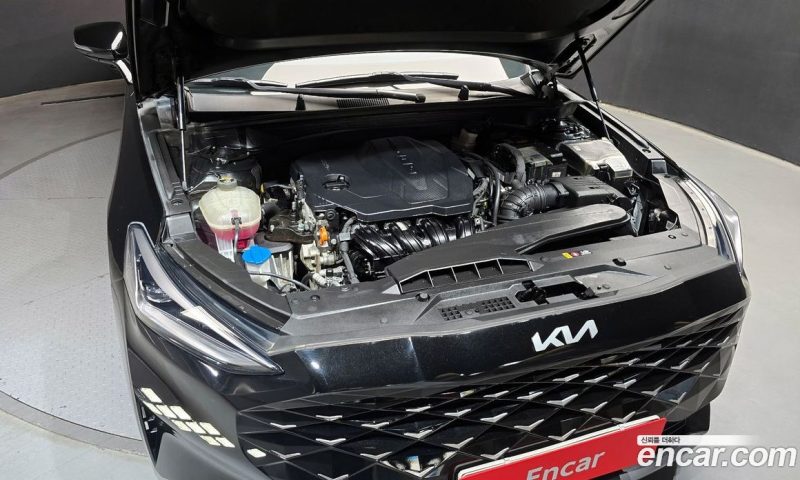 Kia K8 2.5 Gasoline 2WD
