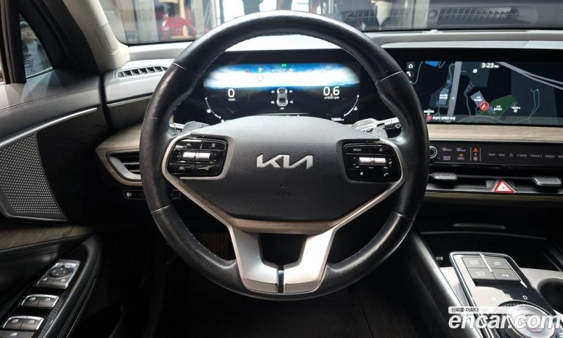 Kia K8 2.5 Gasoline 2WD