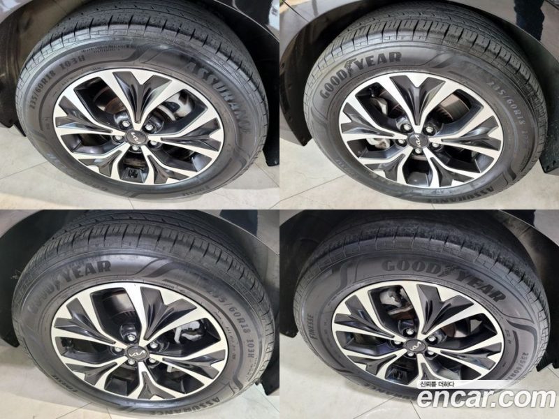 Kia Carnival 9-Seater Noblesse