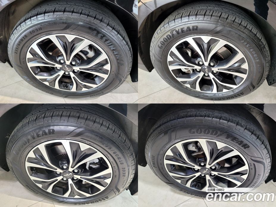 Kia Carnival 9-Seater Noblesse
