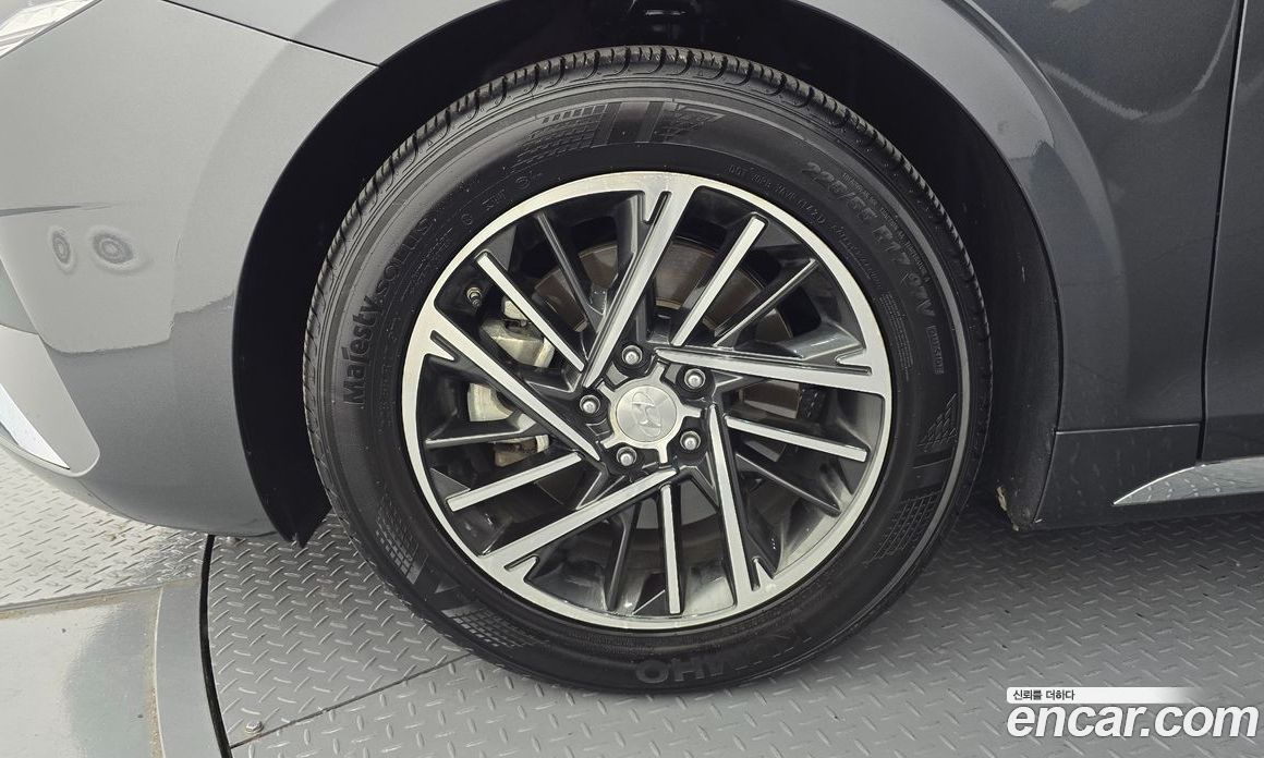 Hyundai Grandeur 2.5