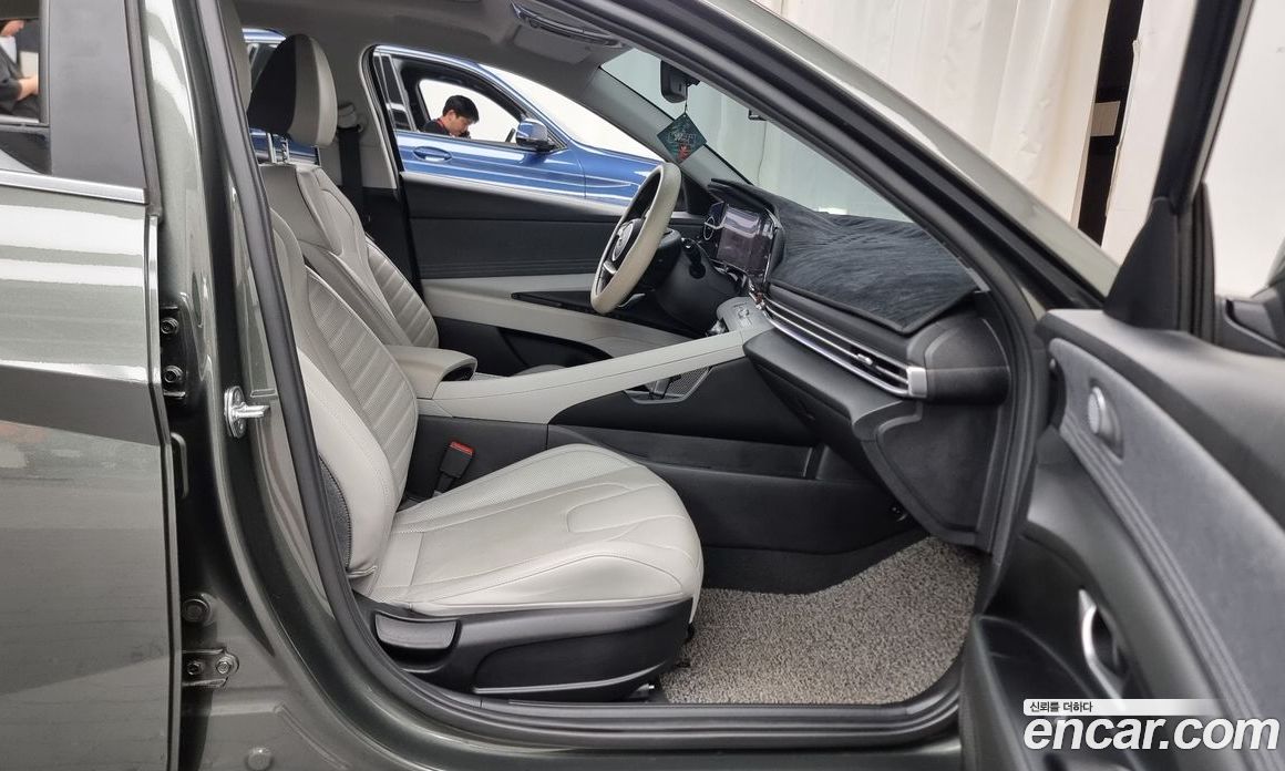 Hyundai Avante 1.6