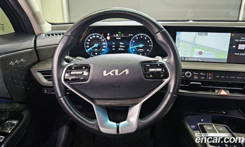 Kia K8 2.5 Gasoline 2WD