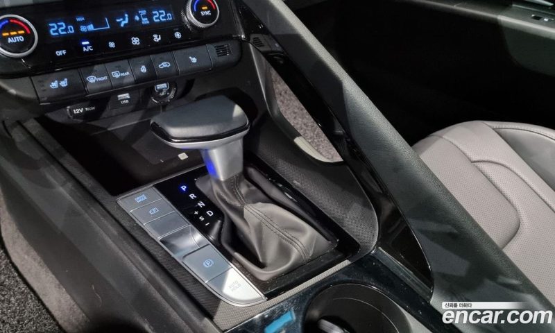 Hyundai Avante 1.6