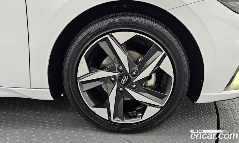 Hyundai Avante 1.6