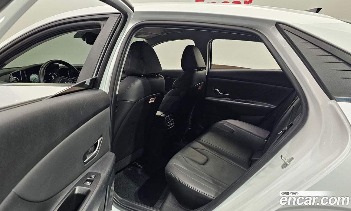 Hyundai Avante 1.6