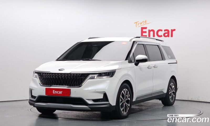 Kia Carnival 9-Seater Prestige