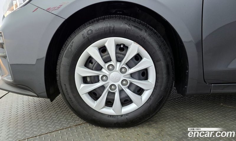 Kia K3 Standard