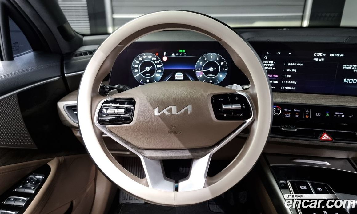 Kia K8 2.5 Gasoline 2WD
