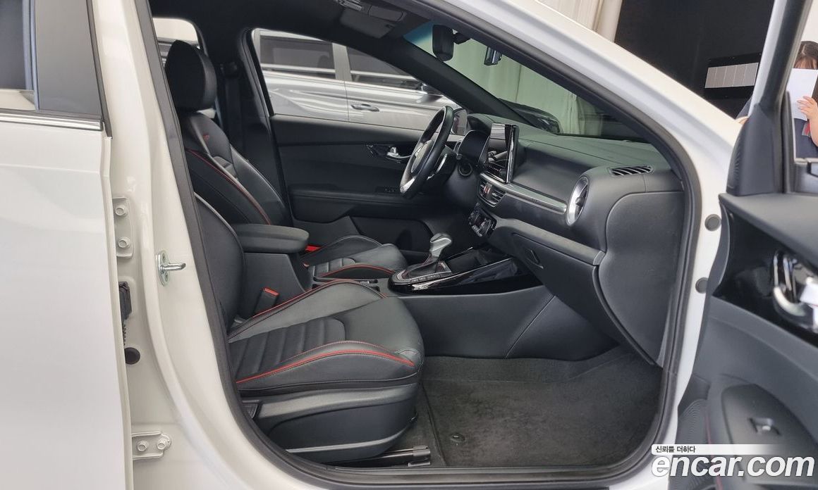 Kia K3 1.6 Turbo GT 5Door