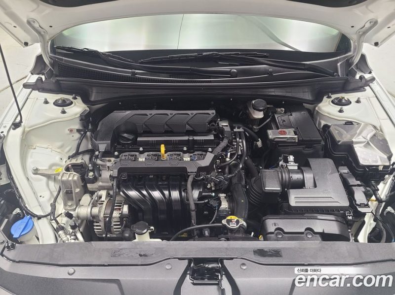 Hyundai Avante 1.6
