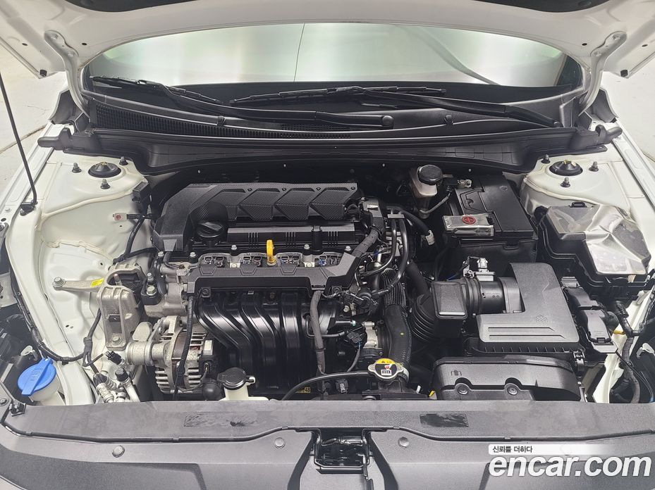 Hyundai Avante 1.6