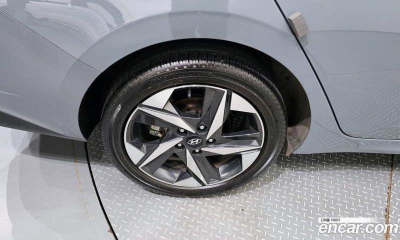 Hyundai Avante 1.6