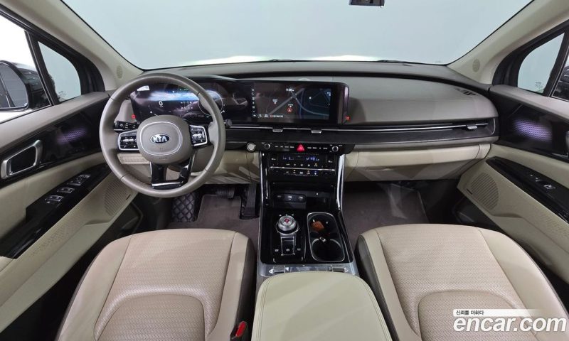 Kia Carnival 7-Seater Signature