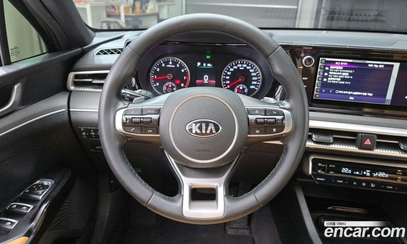 Kia K5 2.0