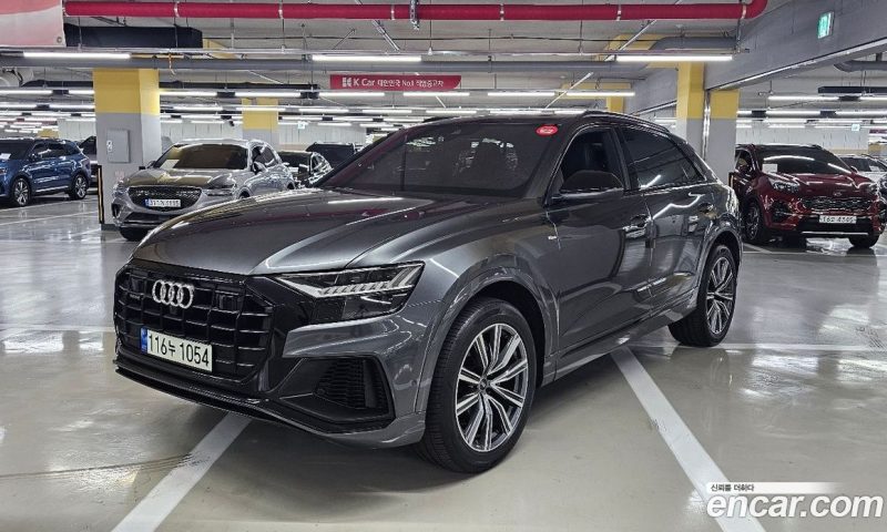 Audi Q8 55 TFSI Quattro Premium