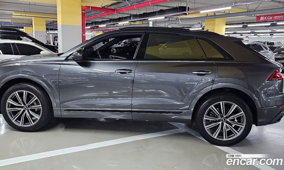 Audi Q8 55 TFSI Quattro Premium