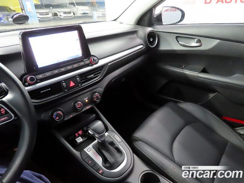Kia K3 Standard