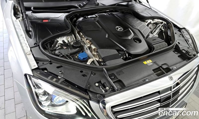 Mercedes Benz S-Class S350 D 4MATIC AMG Line