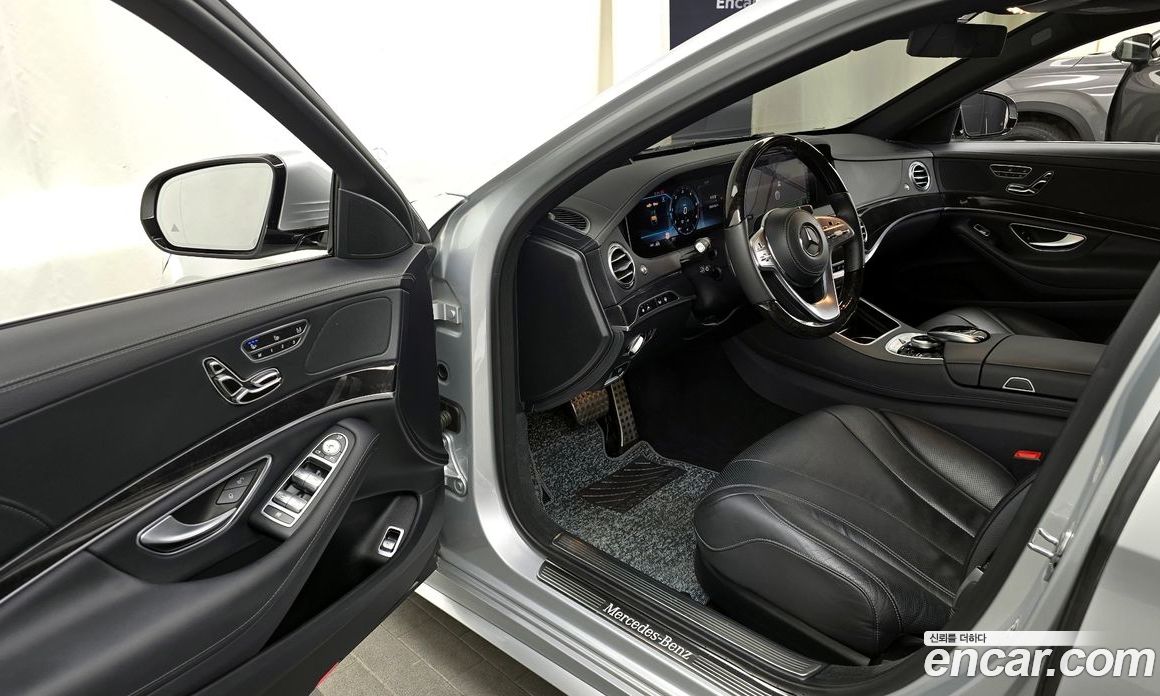 Mercedes Benz S-Class S350 D 4MATIC AMG Line