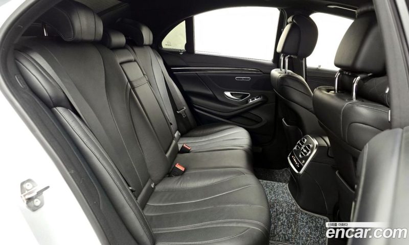 Mercedes Benz S-Class S350 D 4MATIC AMG Line