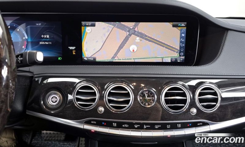 Mercedes Benz S-Class S350 D 4MATIC AMG Line
