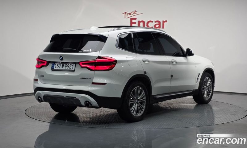 BMW X3 xDrive i20 Luxury