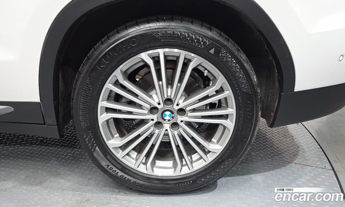 BMW X3 xDrive i20 Luxury