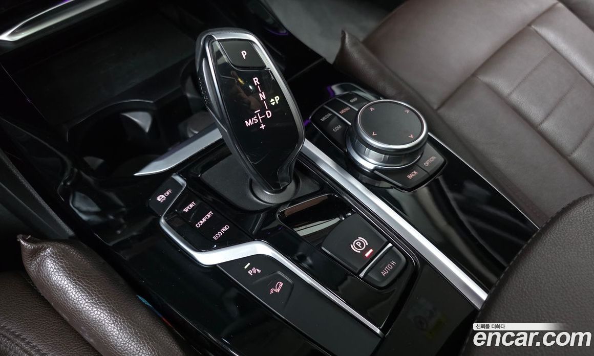 BMW X3 xDrive i20 Luxury