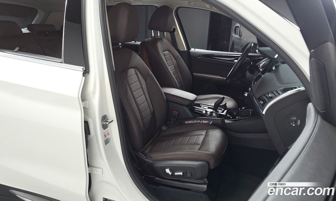 BMW X3 xDrive i20 Luxury