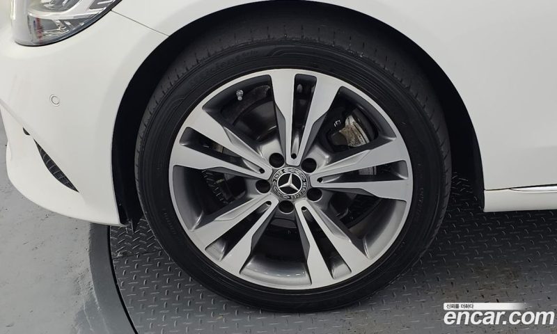 Mercedes Benz C-Class C220 D 4MATIC