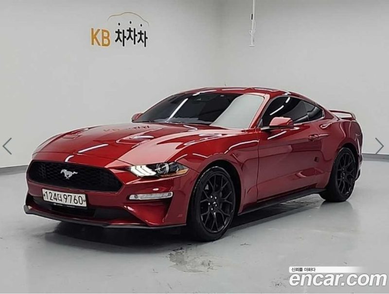 Ford Mustang Coupe
