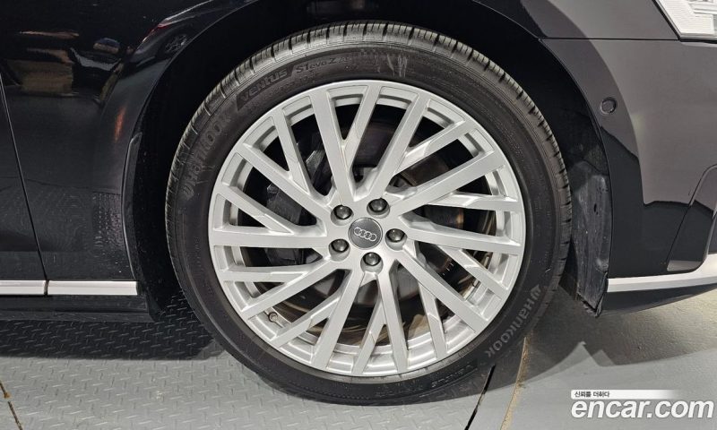 Audi A8 55 TFSI Quattro LWB