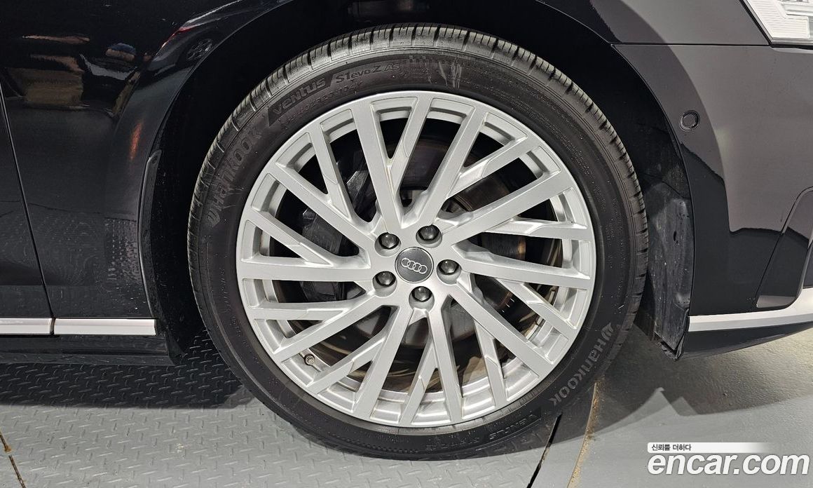 Audi A8 55 TFSI Quattro LWB