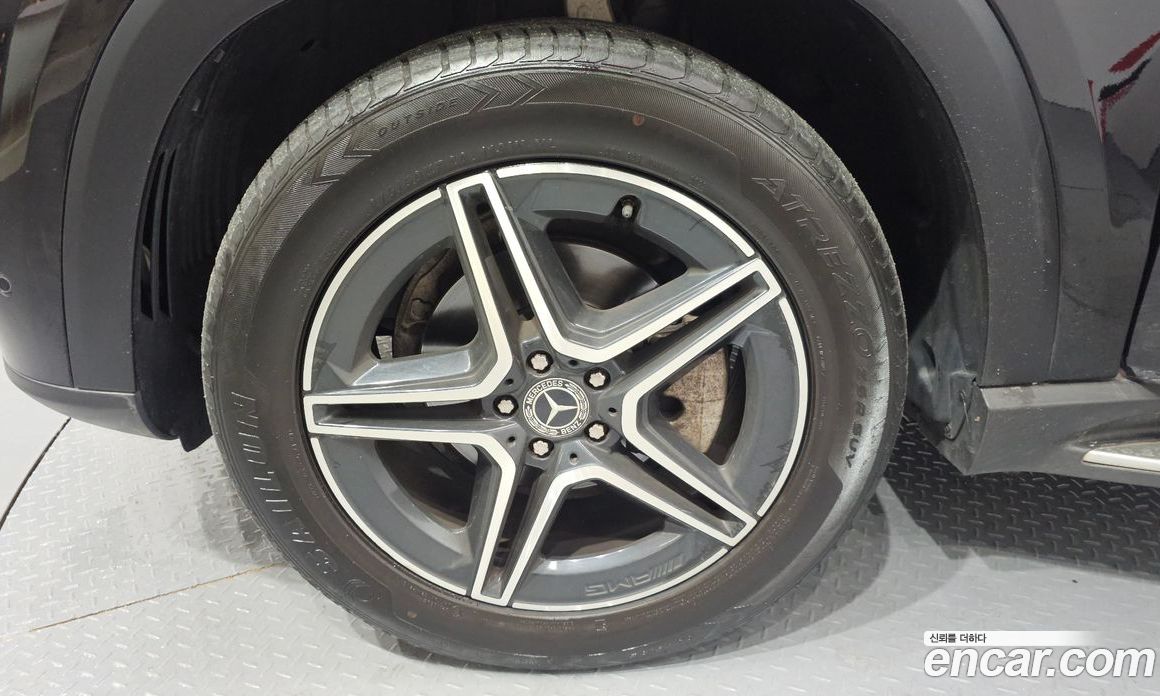 Mercedes Benz GLE-Class GLE300d 4MATIC