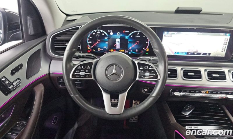 Mercedes Benz GLE-Class GLE300d 4MATIC