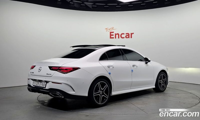 Mercedes Benz CLA-Class CLA250 4MATIC