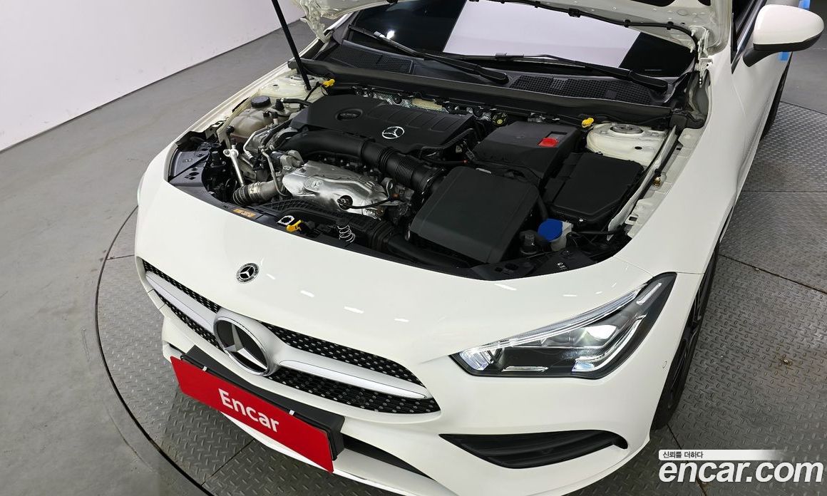 Mercedes Benz CLA-Class CLA250 4MATIC