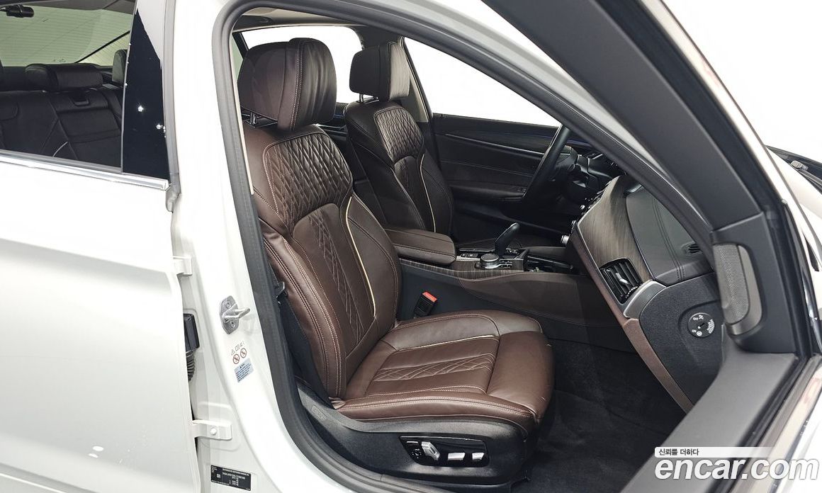 BMW 5-Series i520 Luxury