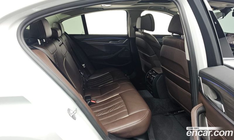 BMW 5-Series i520 Luxury