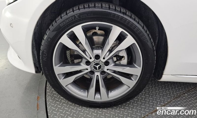Mercedes Benz C-Class C220 D 4MATIC
