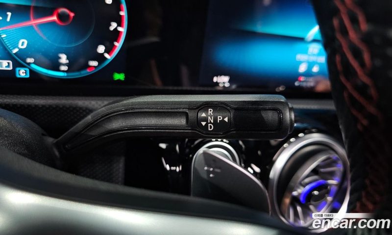 Mercedes Benz CLA-Class CLA250 4MATIC